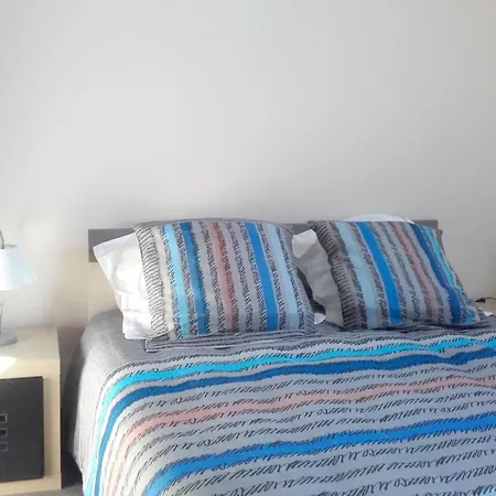 Holiday Rue Louis Victor Dortee بيت للعطل