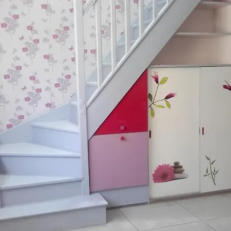 Holiday Rue Louis Victor Dortee بيت للعطل Favières